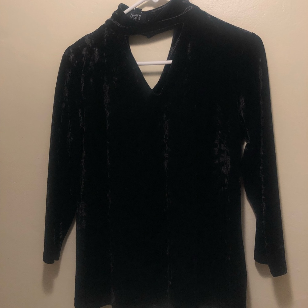 Velvet top with color and open v neck
